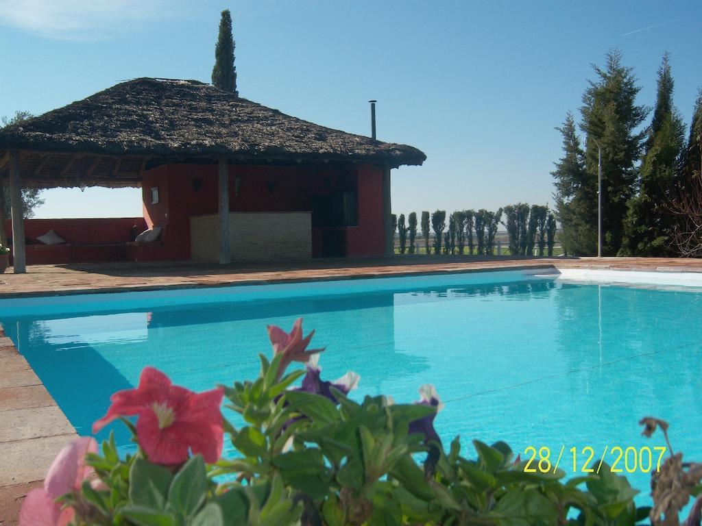 Hacienda La Indiana Los Palacios Y Villafranca Exterior foto